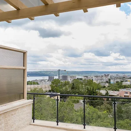 شقة Stylish Flat With Balcony & Views - Briz, By Flat Mаnаger