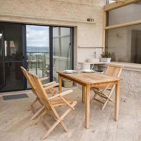 شقة Stylish Flat With Balcony & Views - Briz, By Flat Mаnаger فارنا