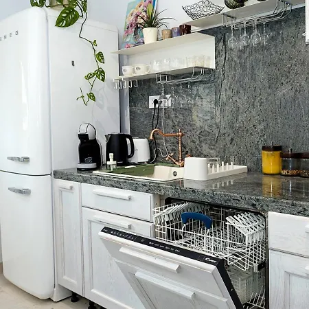 Stylish Flat With Balcony & Views - Briz, By Flat Mаnаger * 바르나